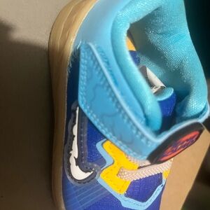 Nike Kids Sneakers in Blue and Yellow